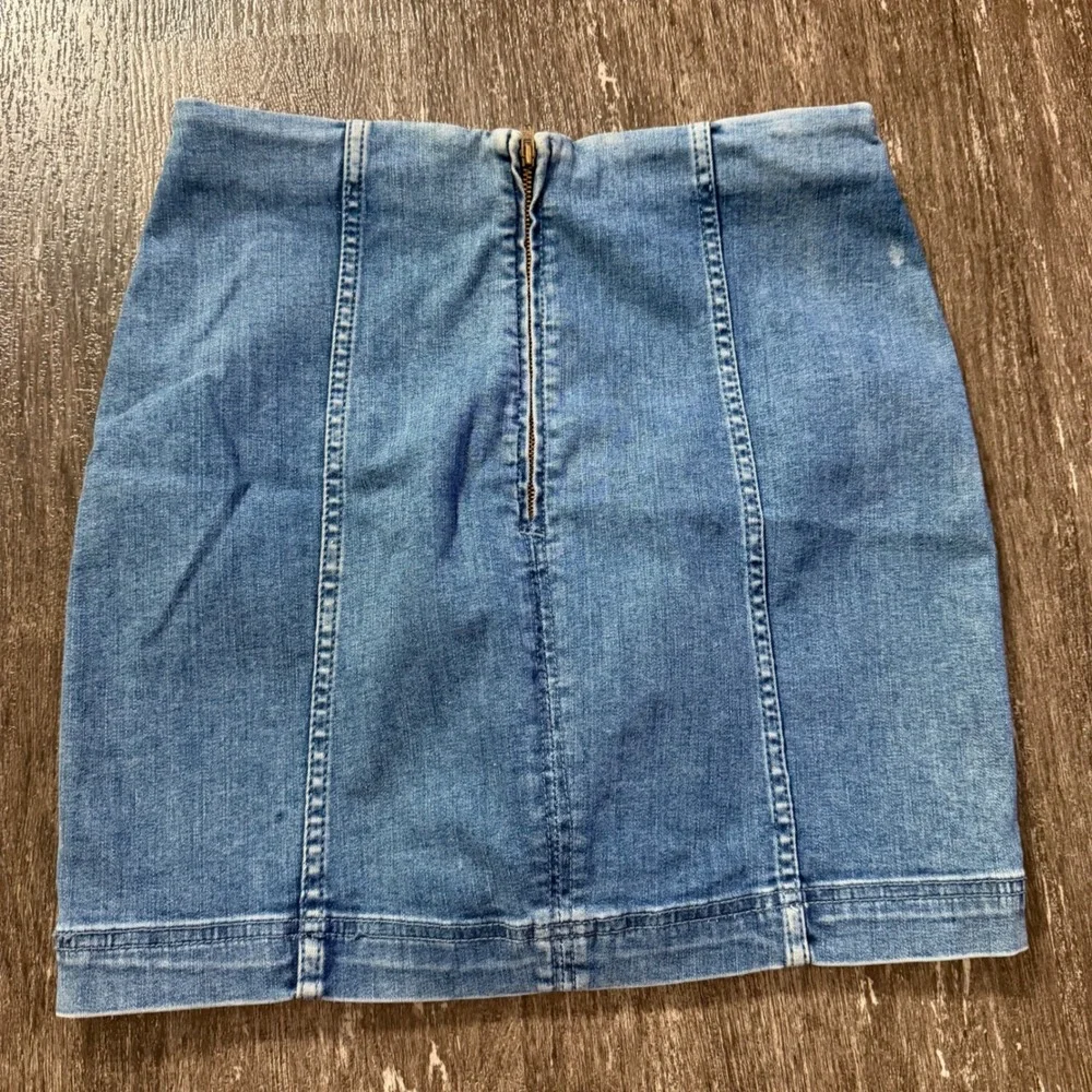 Free People Denim Mini Skirt Womens 6 Blue Seam Detail Back Zip Casual Boho‎